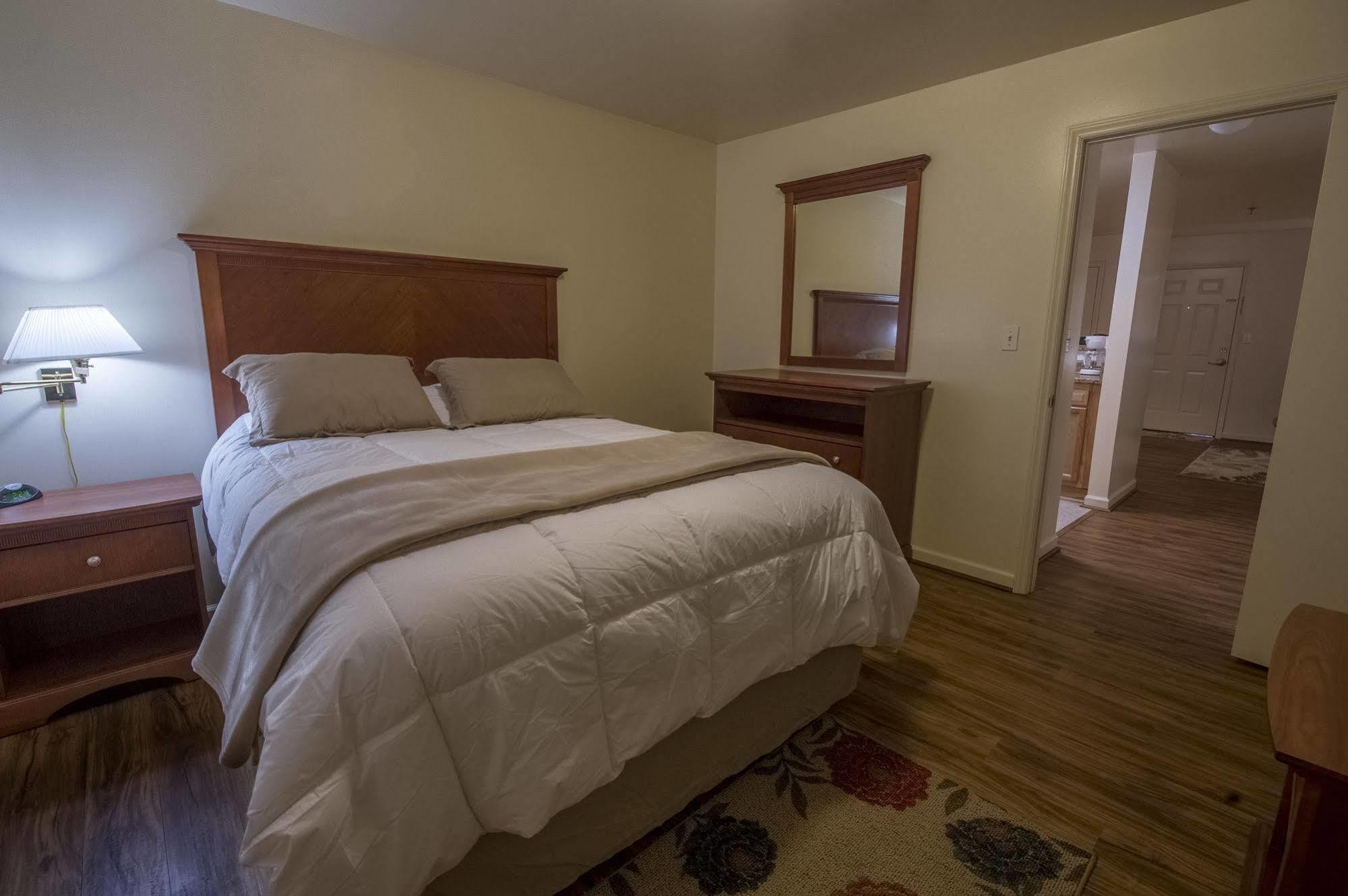 Affordable Corporate Suites Of Salem Esterno foto